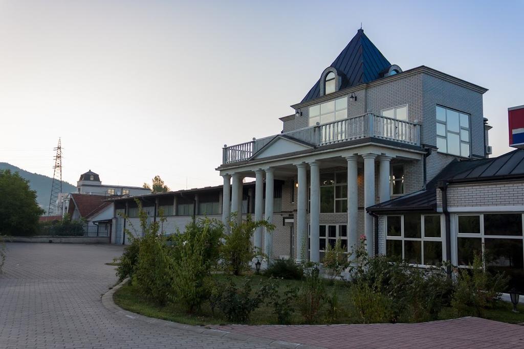 Vila Lux Milikic Kraljevo Zewnętrze zdjęcie